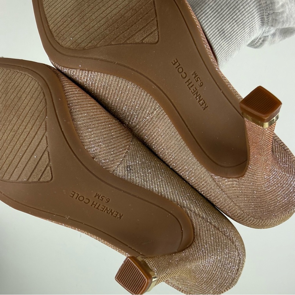 Kenneth Cole Romi Pump Womens 6.5 Light Gold Sparkle NEW - Picture 10 of 14
